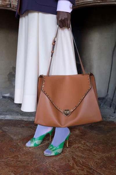 Look 10